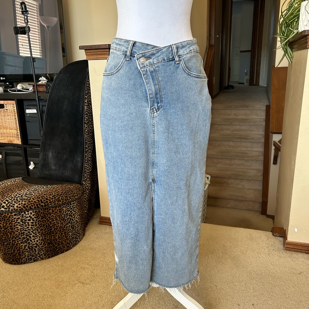 Casual Denim Blue frayed edge Pencil Midi Skirt